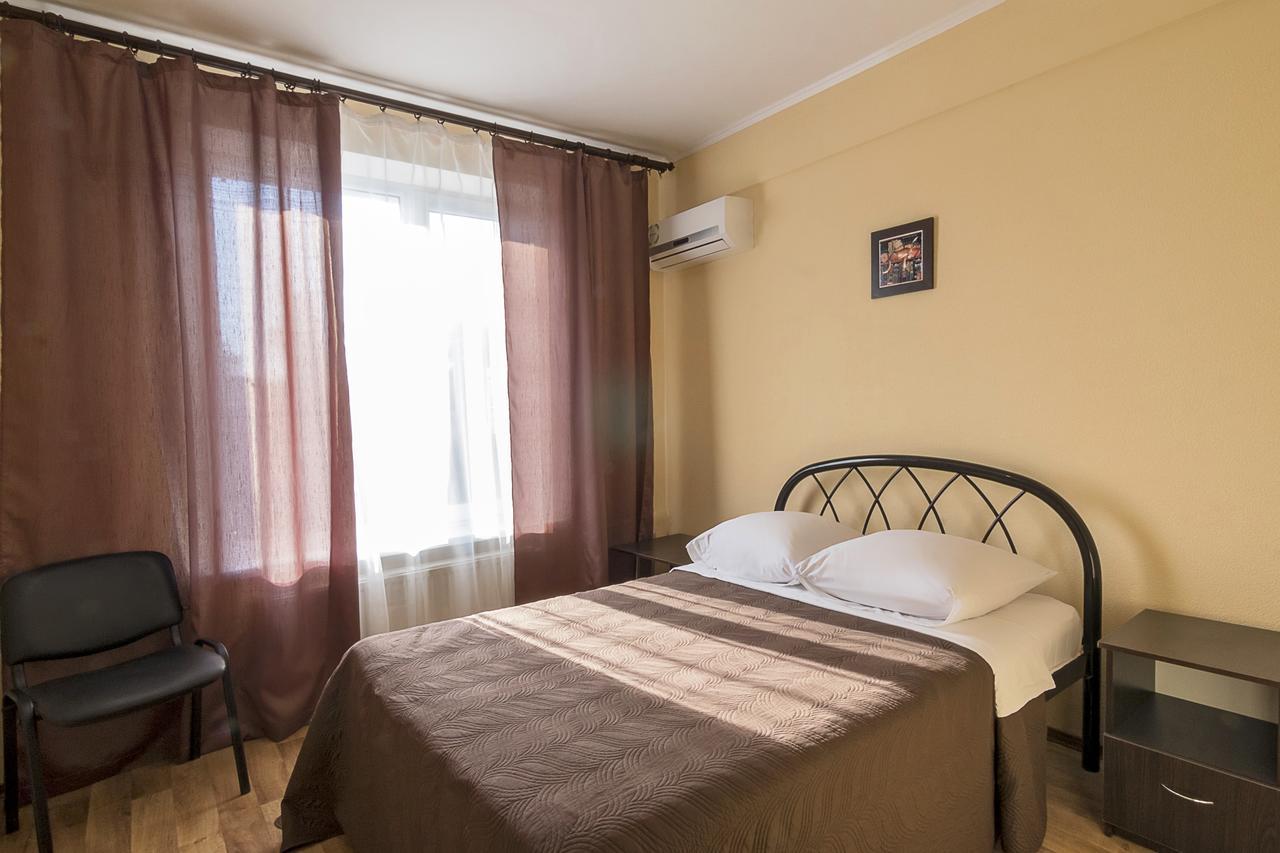Centralny Hotel Krivoy Rog Exterior foto