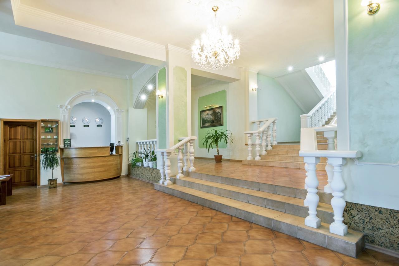 Centralny Hotel Krivoy Rog Exterior foto